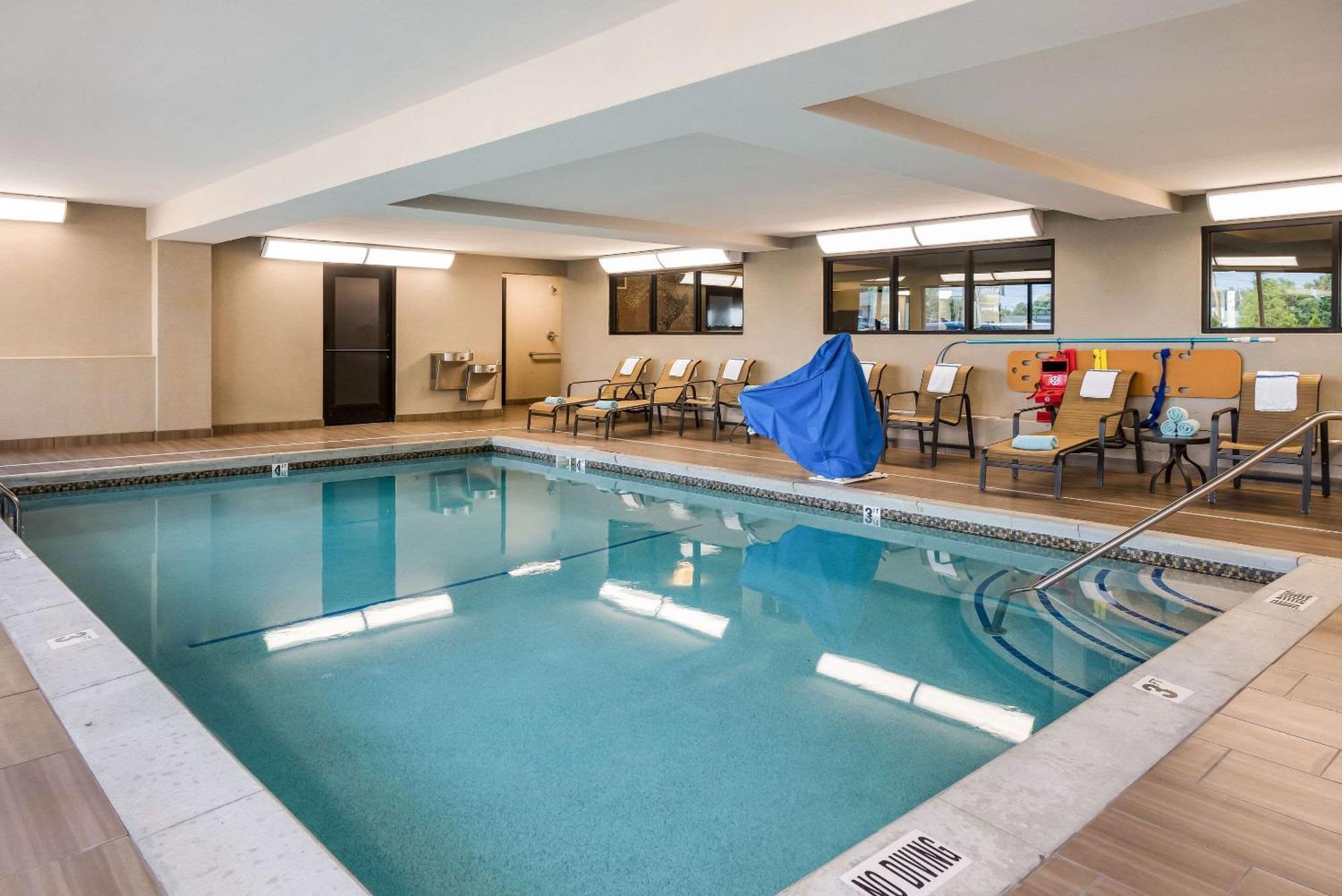 Country Inn & Suites By Radisson, Grandville-Grand Rapids West, Mi Экстерьер фото